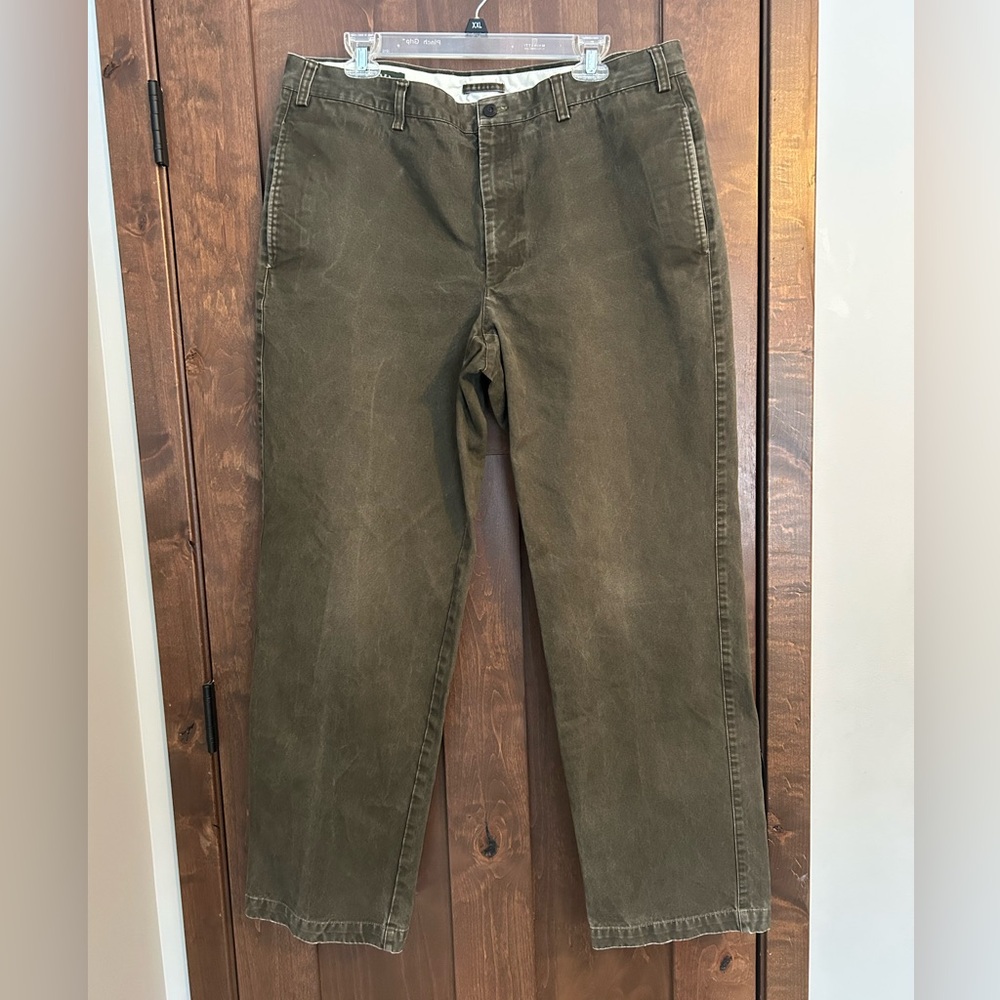 Orvis Pants Mens Size 38x32 Green/Brown Flat Front Khaki Work Wear Casual Cotton